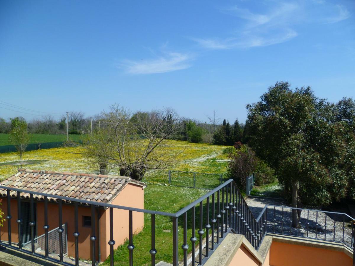 Villa Martina Fano Bagian luar foto